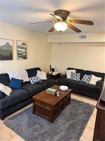 Metairie, Louisiana, United States 5 - 18577378