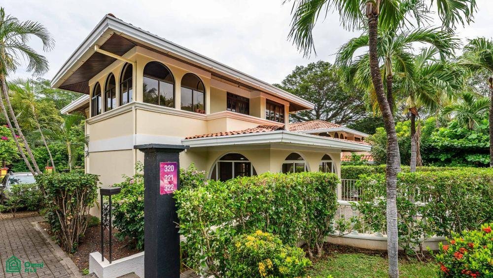 Condo in Playa Hermosa, Guanacaste Province, Costa Rica 1 - 18575757
