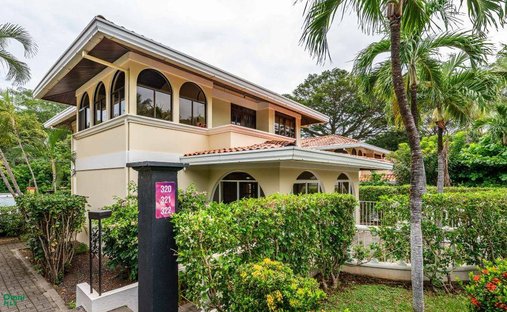 Condo in Playa Hermosa, Guanacaste Province, Costa Rica 1