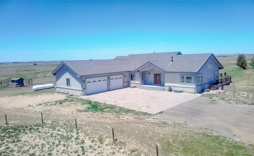 House in Strasburg, Colorado, United States 1