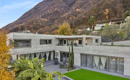 Villa in Gambarogno, Ticino, Switzerland 1