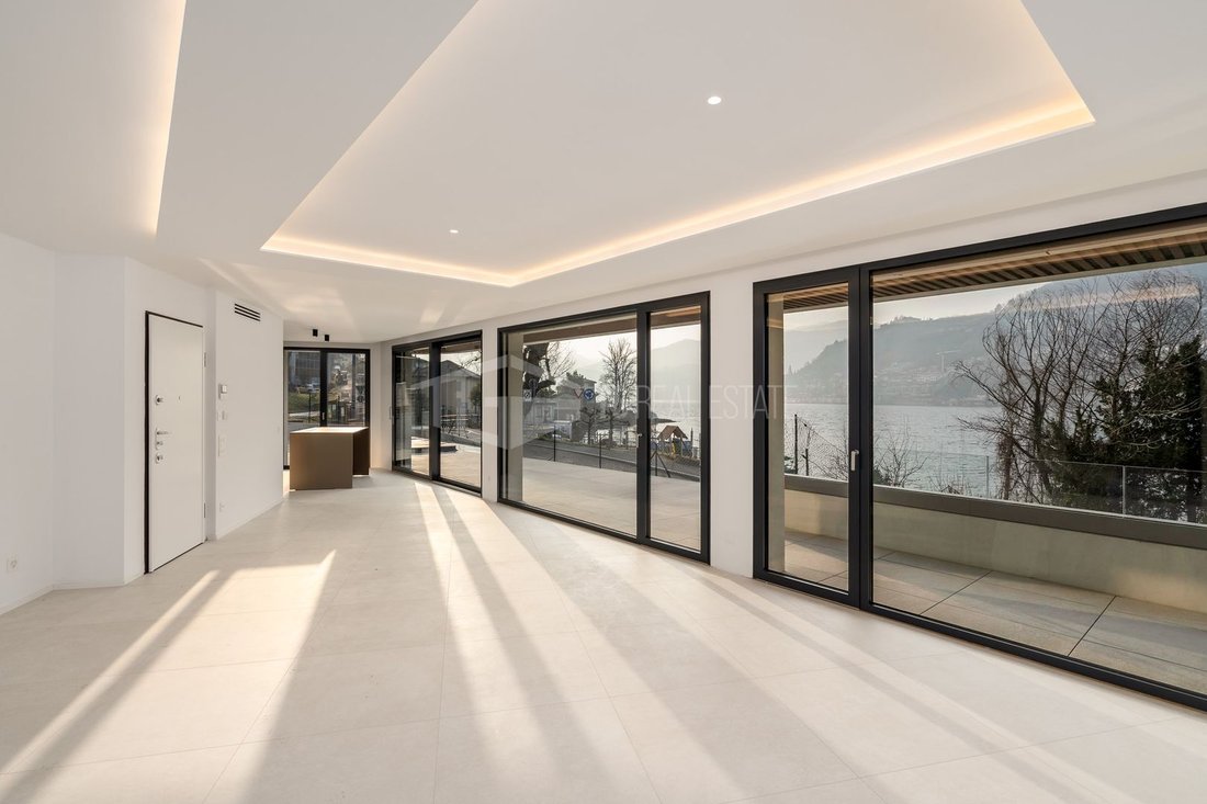 Villa in Brusino Arsizio, Ticino, Switzerland 2 - 18575695