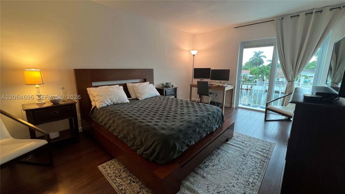 Townhouse in North Miami Beach, Florida, United States 2 - 18576974