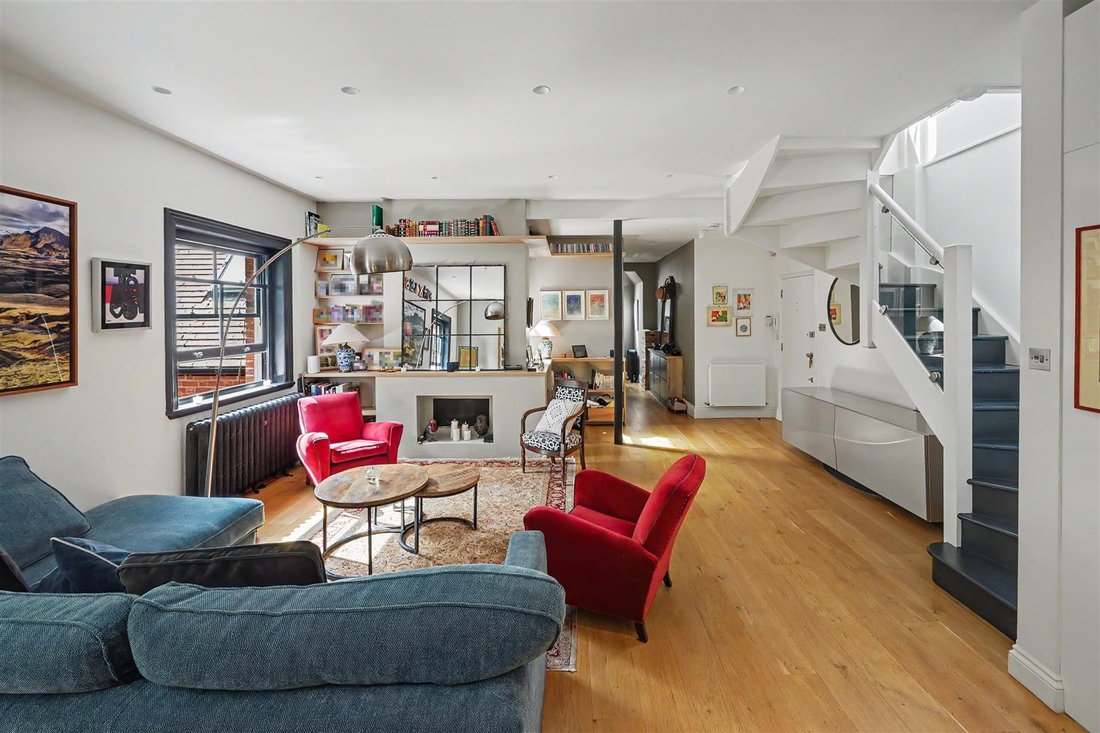 Apartment in Belsize Park, Camden, England 2 - 17618181