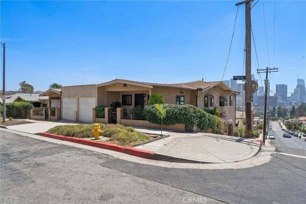 Townhouse in Los Angeles, California, United States 2 - 18577220