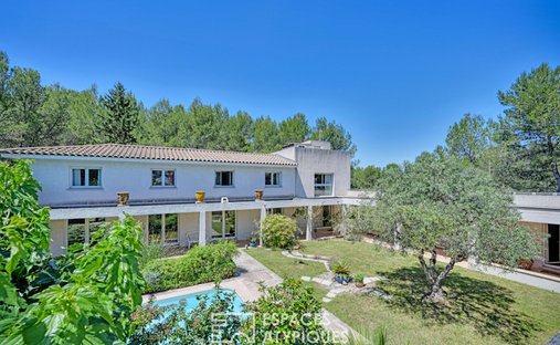 Villa à Nord, Saint-Clément-de-Rivière, France 1