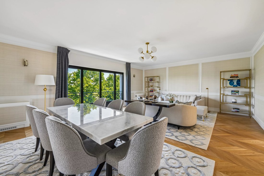 Apartment in Gros Caillou, Paris 7e Arrondissement, Paris 2 - 18574403