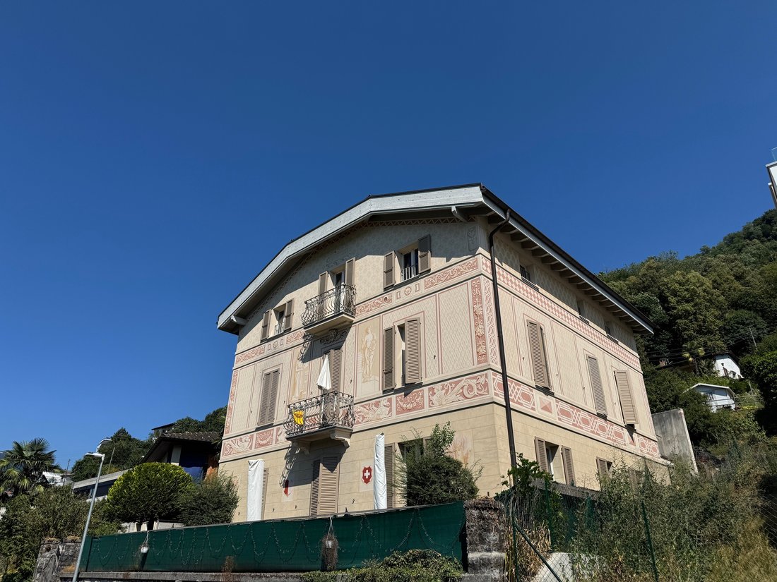 House in Brusino Arsizio, Ticino, Switzerland 2 - 18575952
