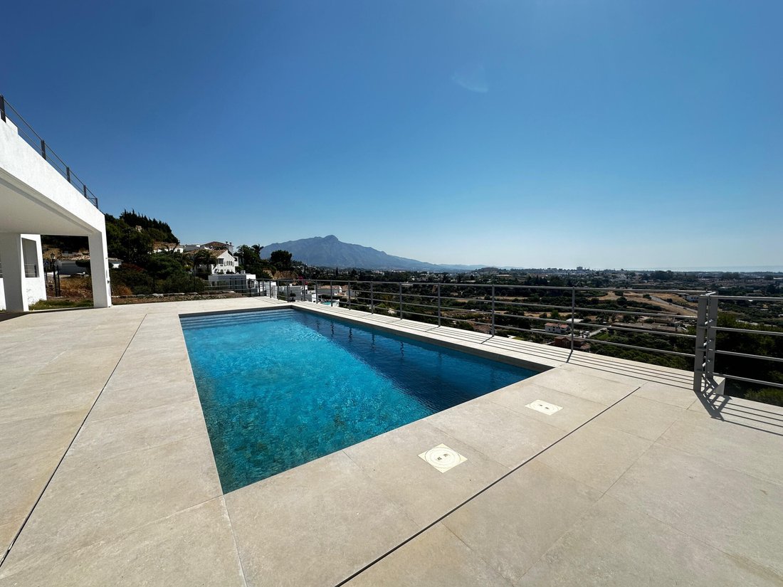 Villa in Benahavis, Andalusia, Spain 3 - 18574503