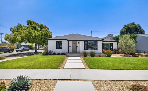 House in Signal Hill, California, United States 1