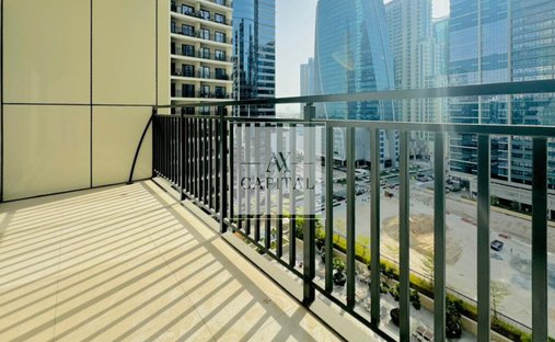 Apartment in Business Bay, Dubai, United Arab Emirates 1