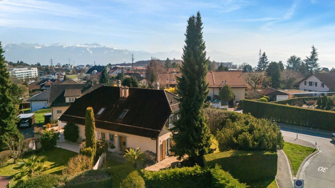 House in Le Mont-sur-Lausanne, Vaud, Switzerland 1 - 18575896
