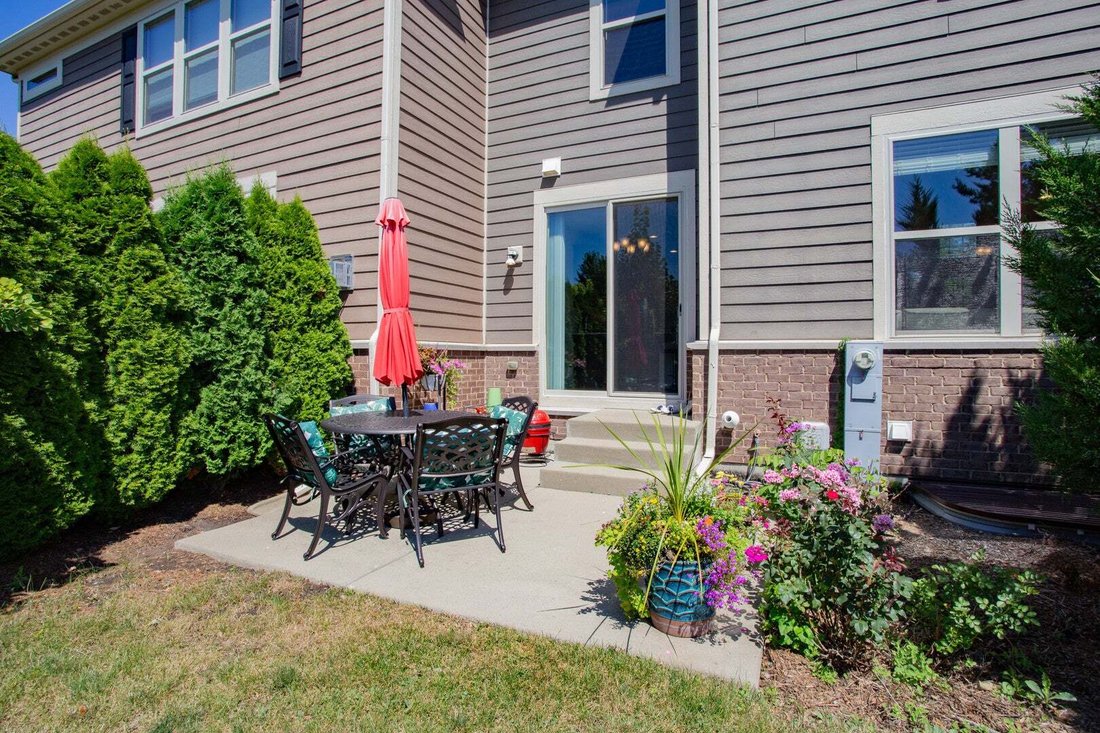 Townhouse in Lincolnshire, Illinois, United States 4 - 18577165