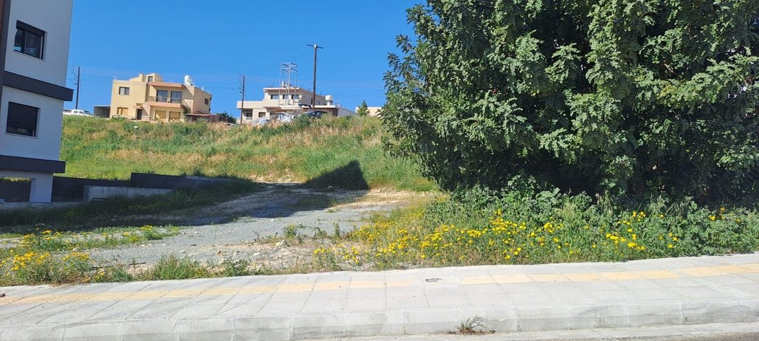 Terrain à Ágios Athanásios, Limassol, Chypre 4 - 16378635