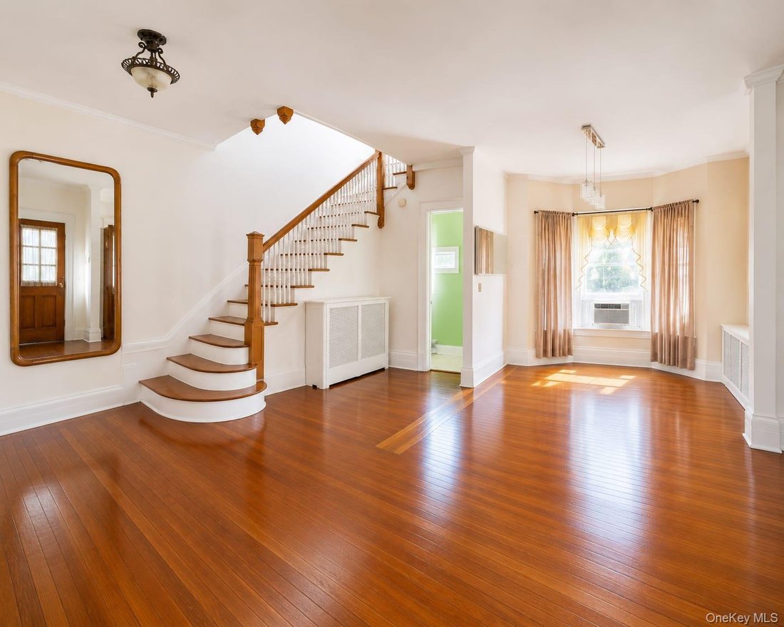 House in New Rochelle, New York, United States 5 - 18577075