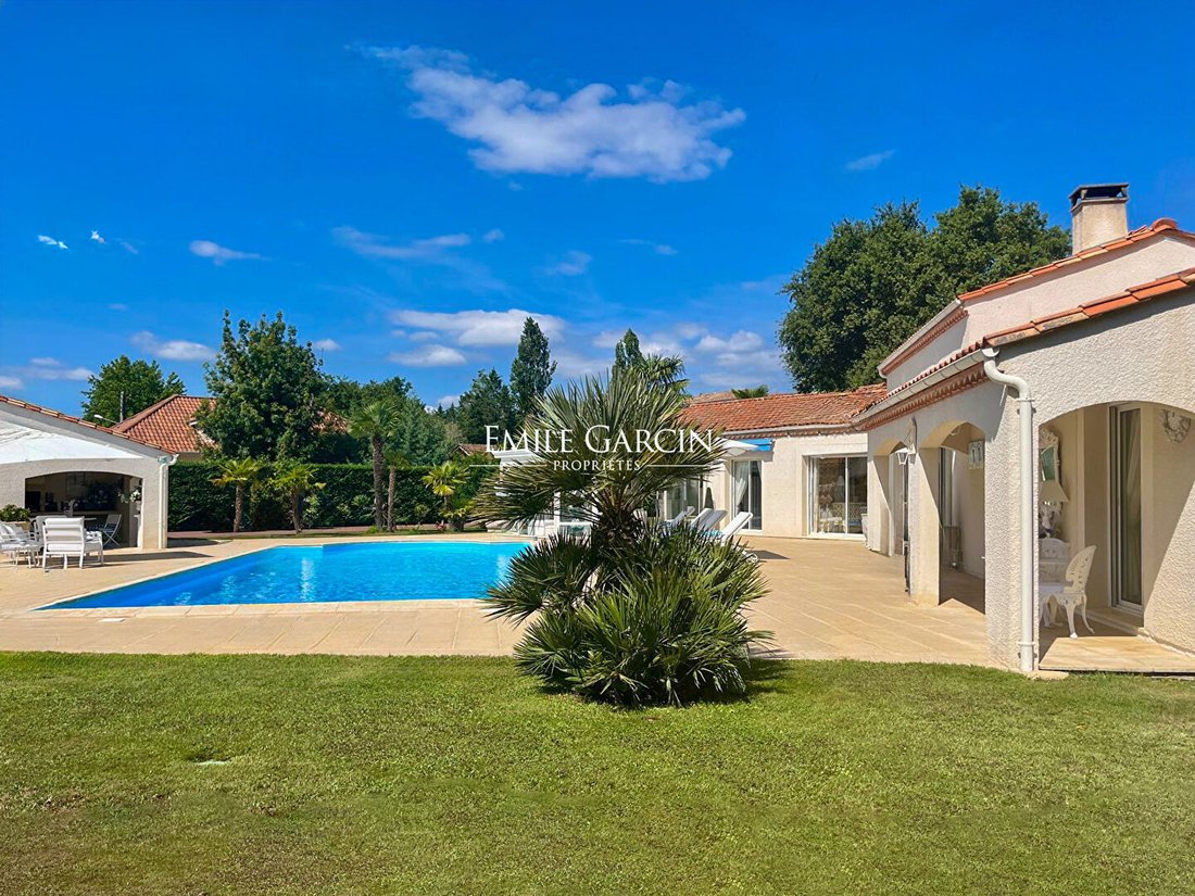 Villa in France-L'Alouette-Jean Bart, Pessac, France 2 - 18578274