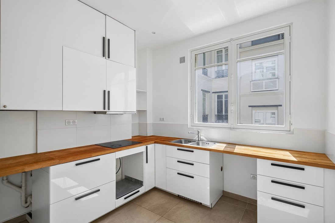 Apartment in Paris 8e Arrondissement, Paris, France 5 - 18574400