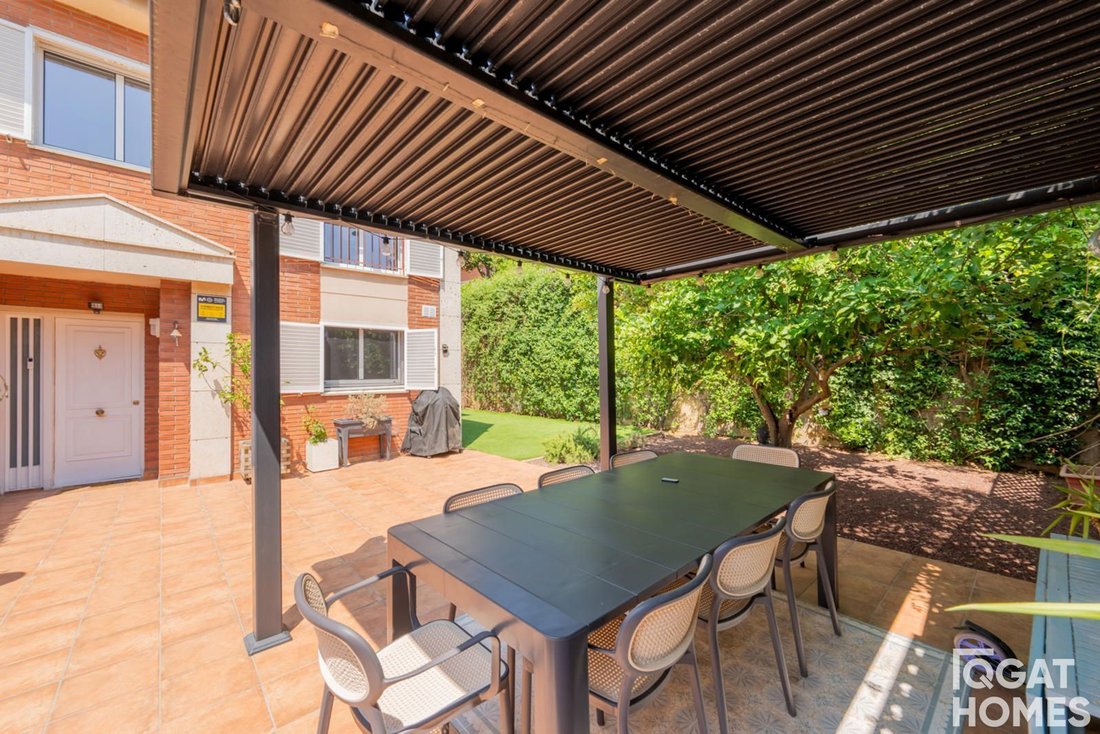 Townhouse in Sant Cugat del Valles, Catalonia, Spain 3 - 18574467