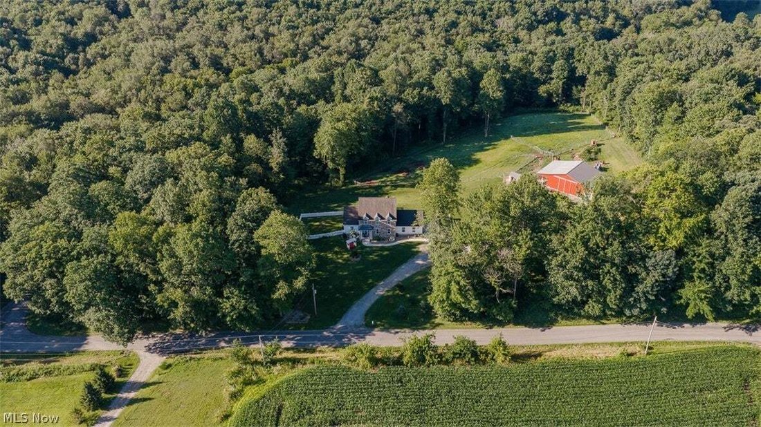 House in East Rochester, Ohio, United States 2 - 18576106