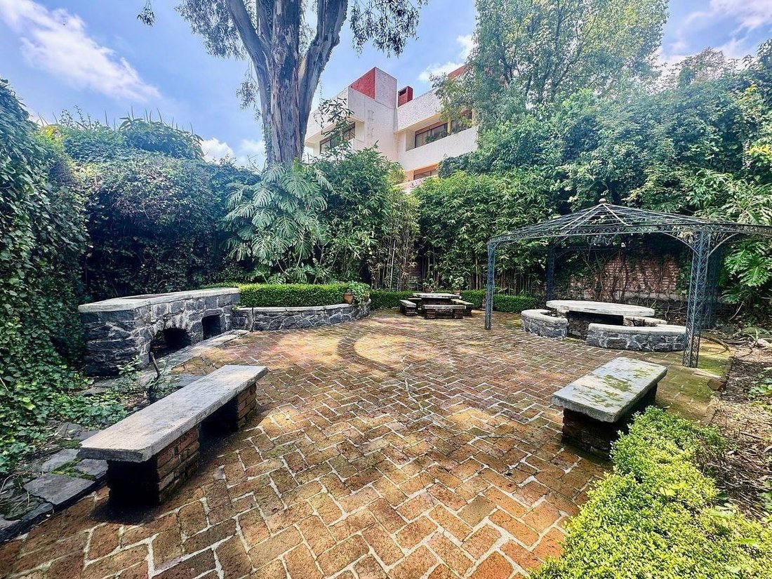 House in Mexico City, Mexico 5 - 18574529