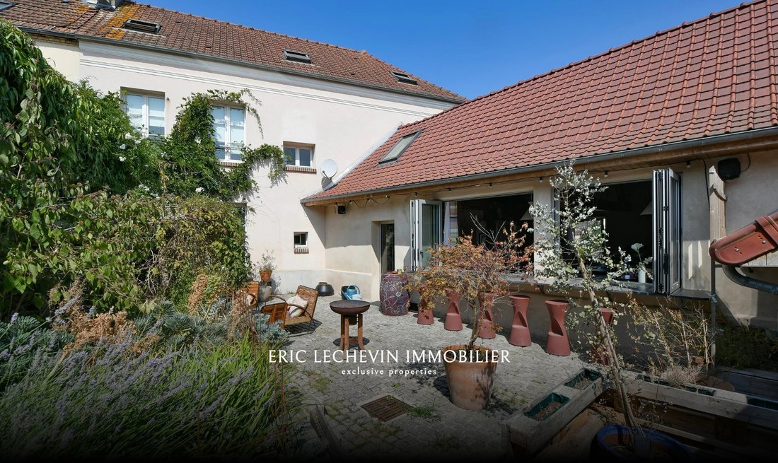 House in Montreuil-sur-Mer, Hauts-de-France, France 2 - 16677734
