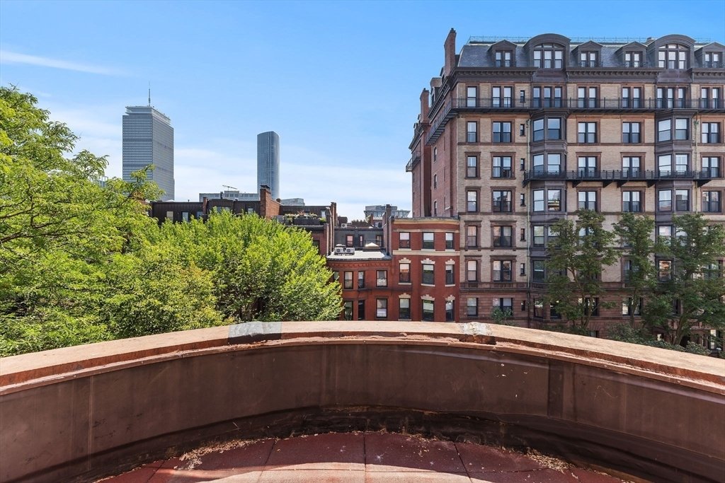 Condo in Boston, Massachusetts, United States 4 - 18577763
