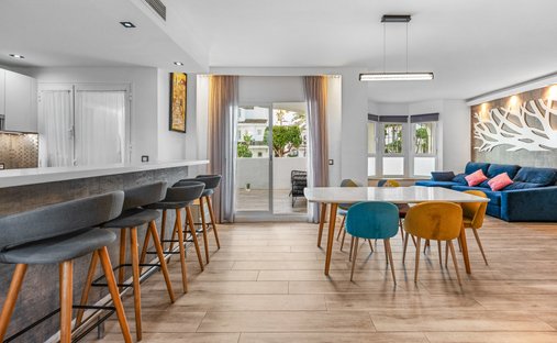 Apartamento en Nueva Andalucía, Marbella, España 1