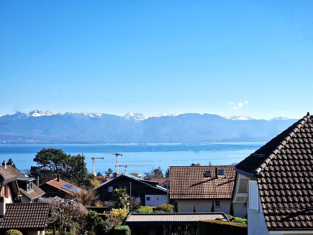 Apartment in Mont-sur-Rolle, Vaud, Switzerland 1 - 18576511