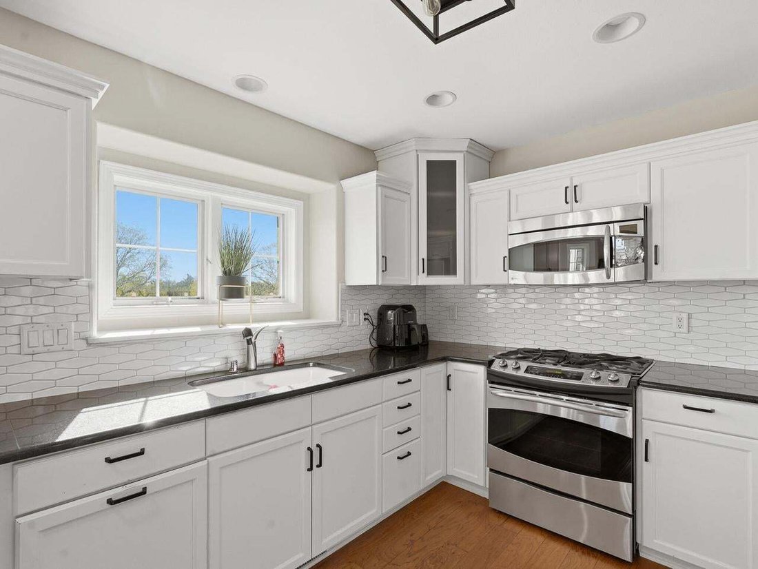 House in Menomonee Falls, Wisconsin, United States 5 - 18576178