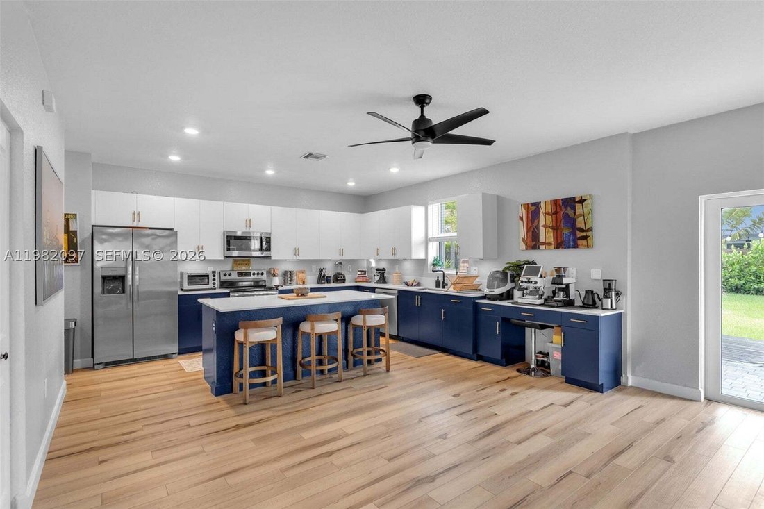 House in Miami, Florida, United States 5 - 17520277