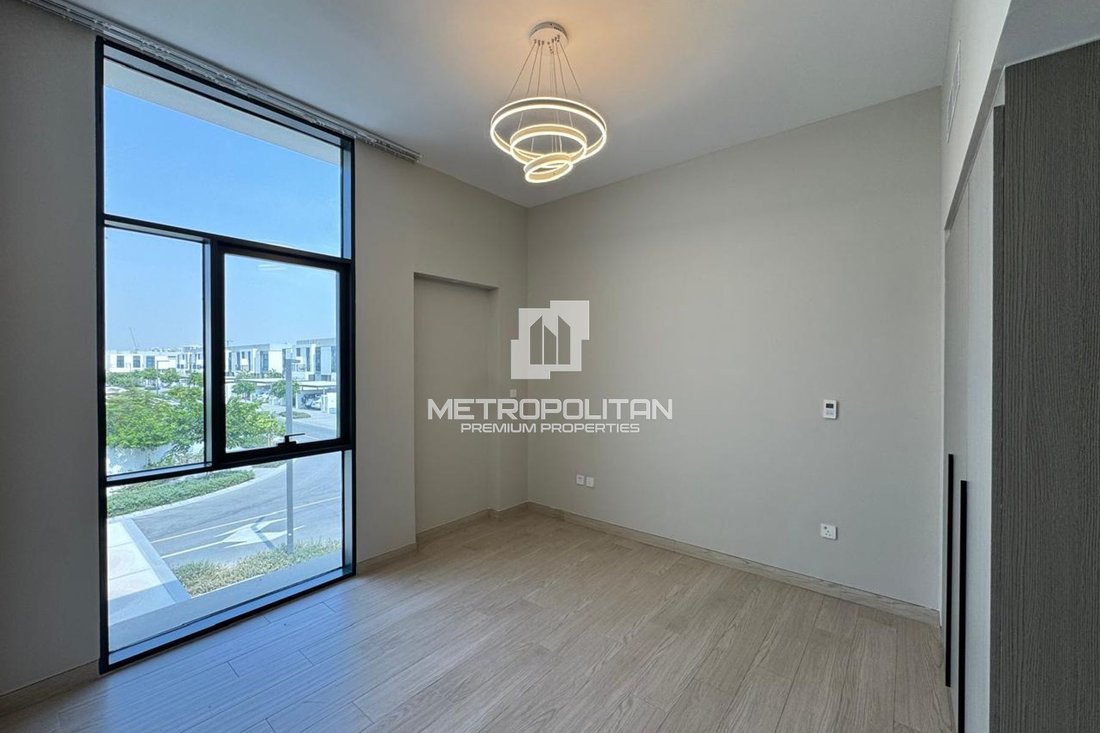 Townhouse in Al Furjan, Dubai, United Arab Emirates 2 - 18575229