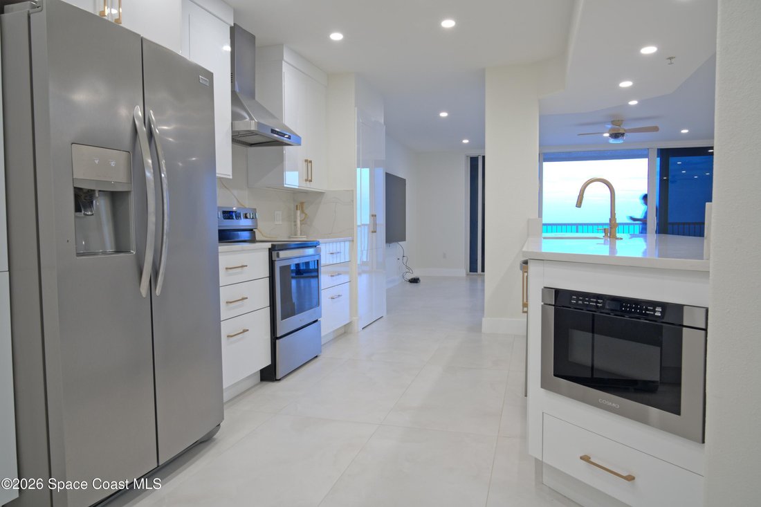 Condo in Indian Harbour Beach, Florida, United States 4 - 18576976