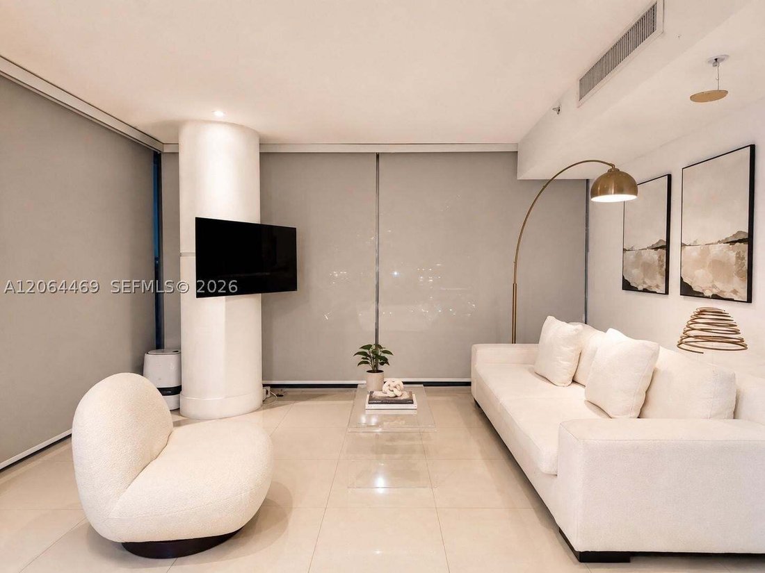 Condo in Miami, Florida, United States 3 - 18576880