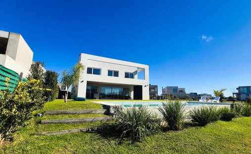 Casa en Belén de Escobar, Provincia de Buenos Aires, Argentina 1