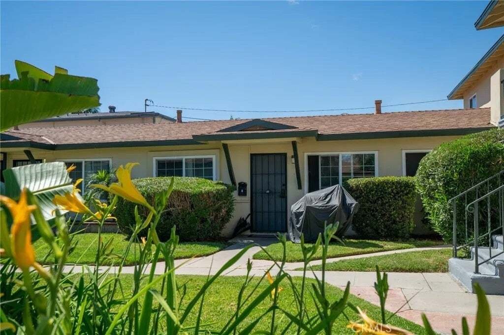 Garden Grove, California, United States 3 - 17781682