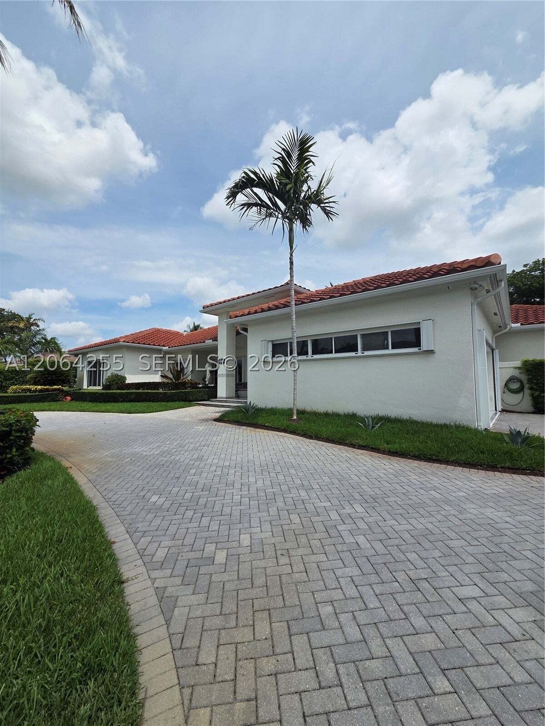 House in Miami, Florida, United States 3 - 18576962