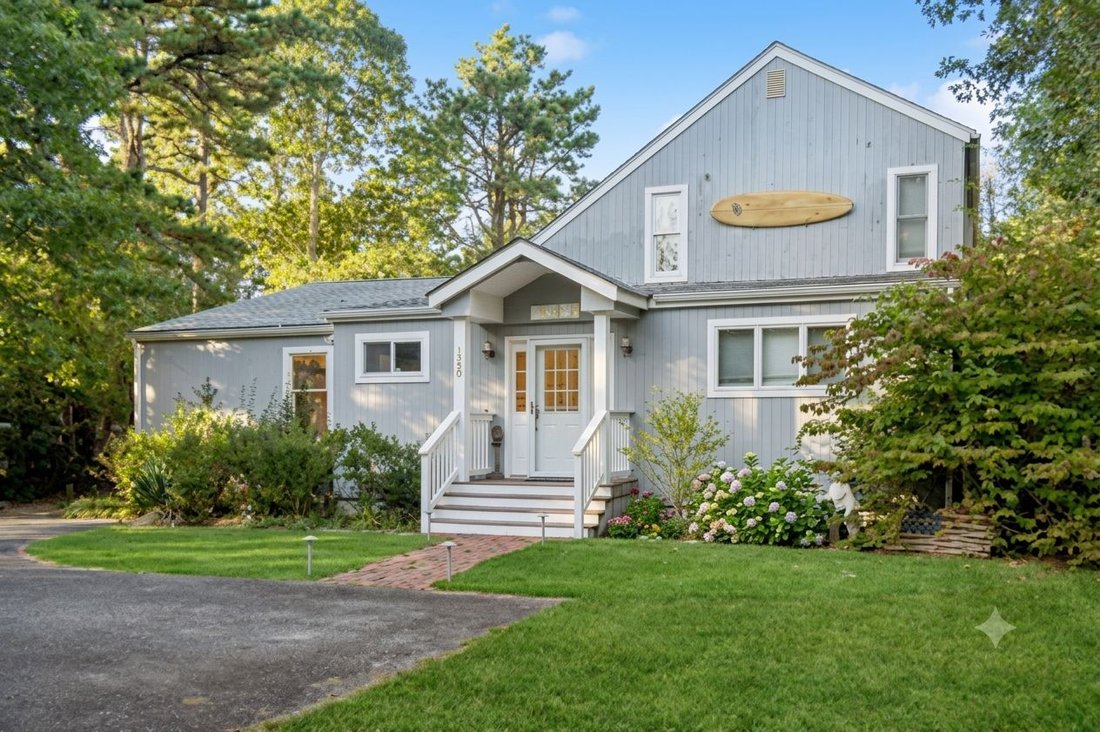 East Hampton, New York, United States 1 - 16058140