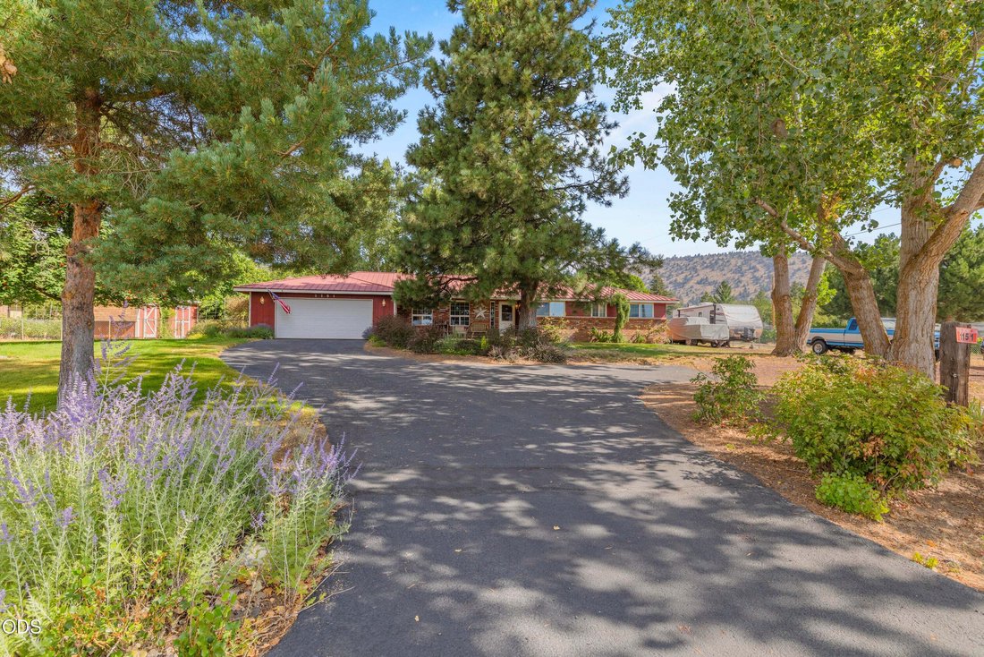 House in Klamath Falls, Oregon, United States 3 - 18575792