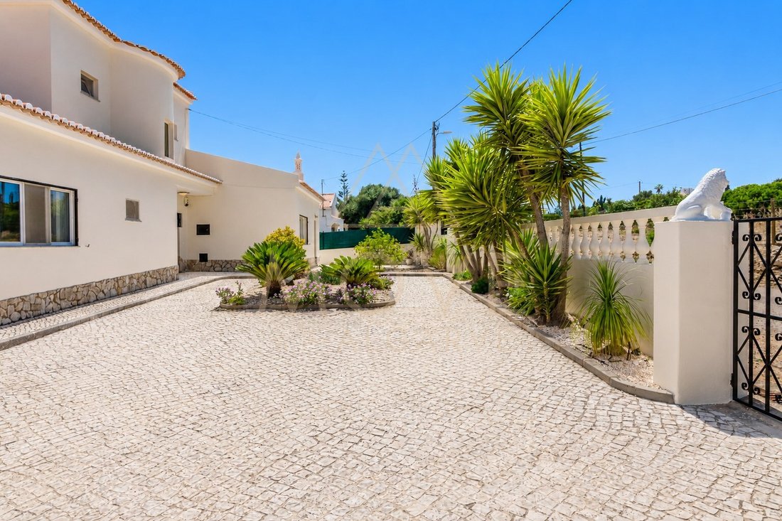 Villa in Faro (Se e Sao Pedro), Algarve, Portugal 4 - 18578066