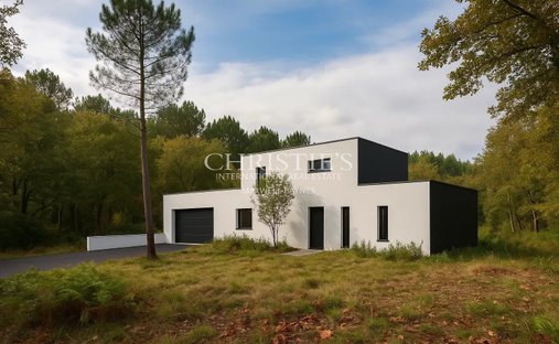 House in Le Pyla, La Teste-de-Buch, France 1