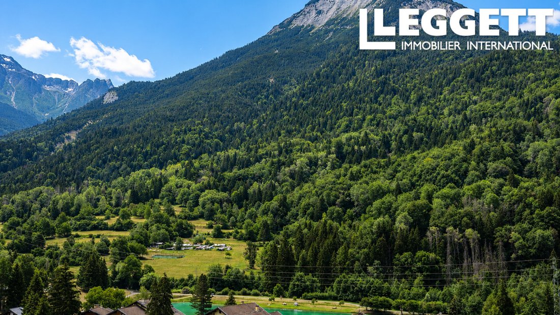 Chalet in Bozel, Auvergne-Rhône-Alpes, France 1 - 18578084