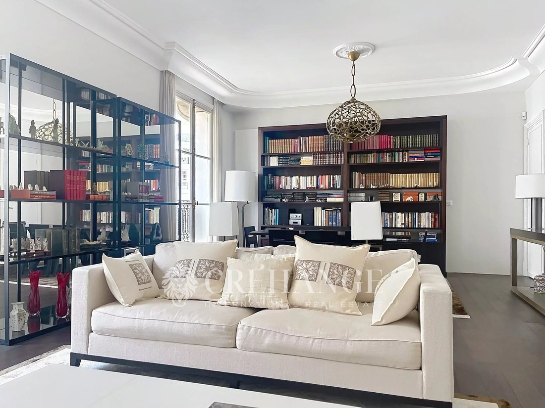 Apartment in Gros Caillou, Paris 7e Arrondissement, Paris 4 - 18575073