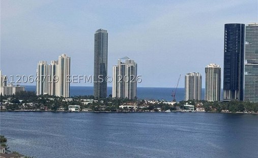 Condo in Golden Beach, Florida, United States 1