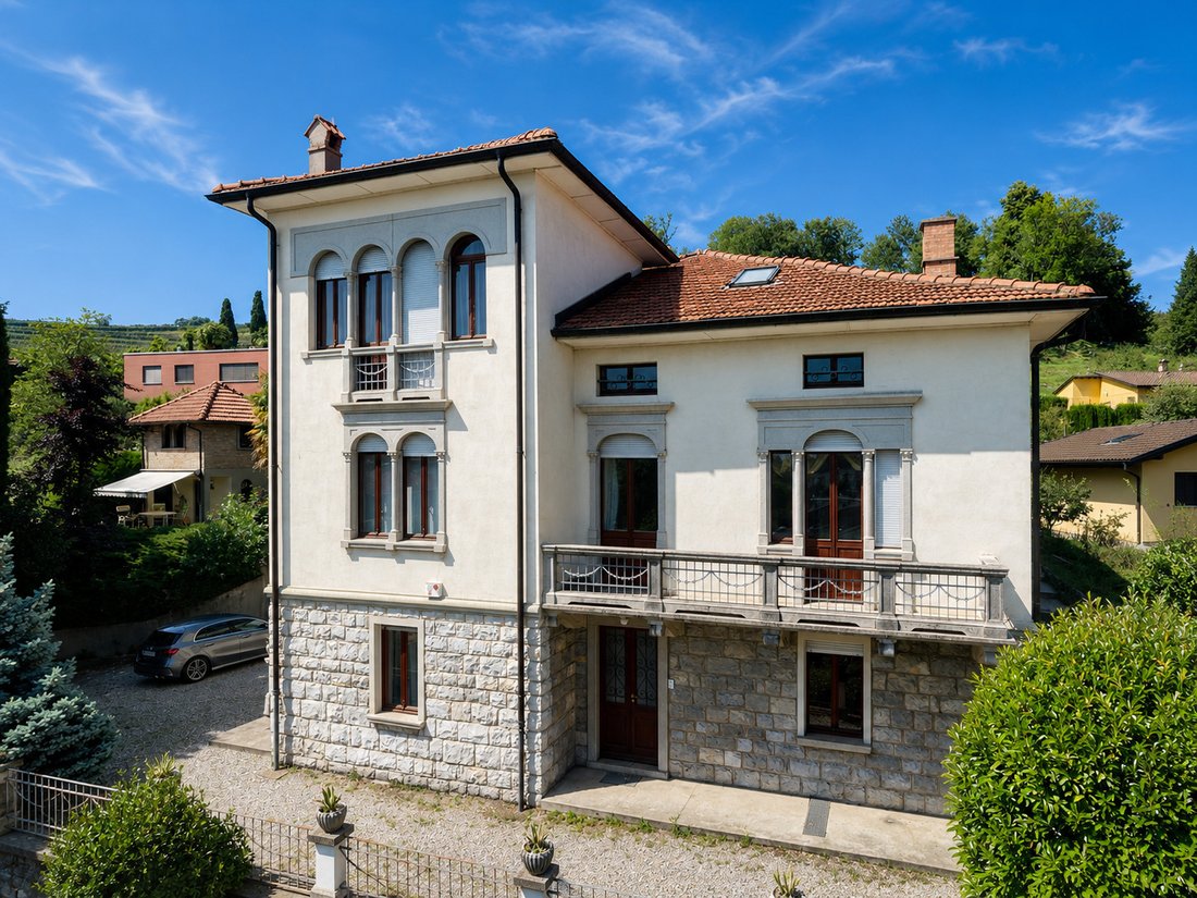 Villa in Coldrerio, Ticino, Switzerland 2 - 18575953