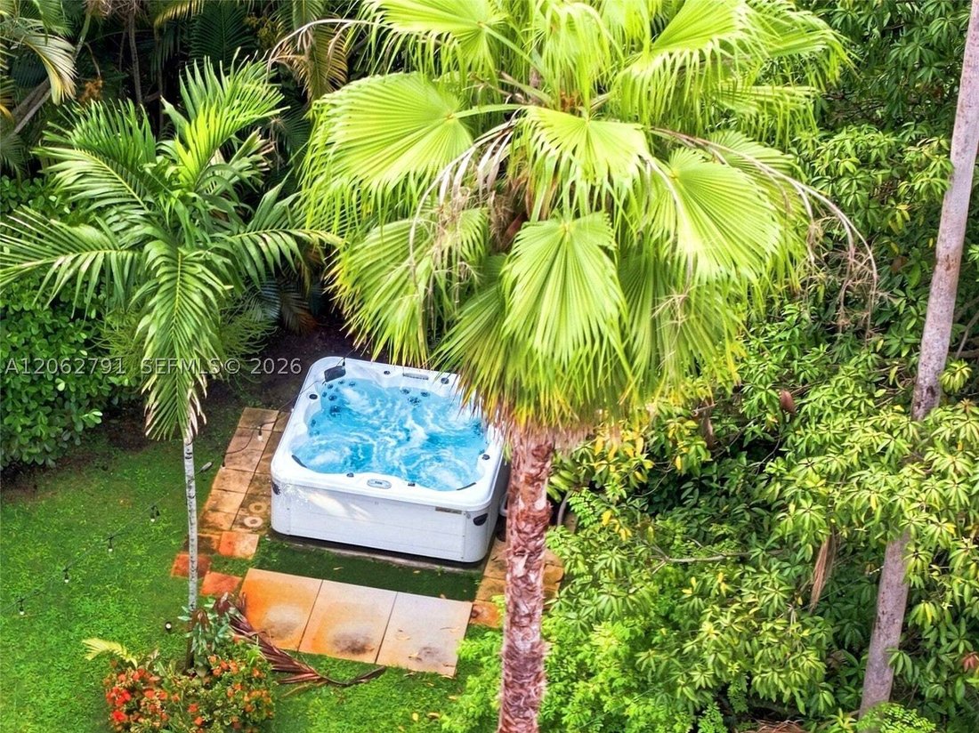 House in Miami, Florida, United States 4 - 18562014