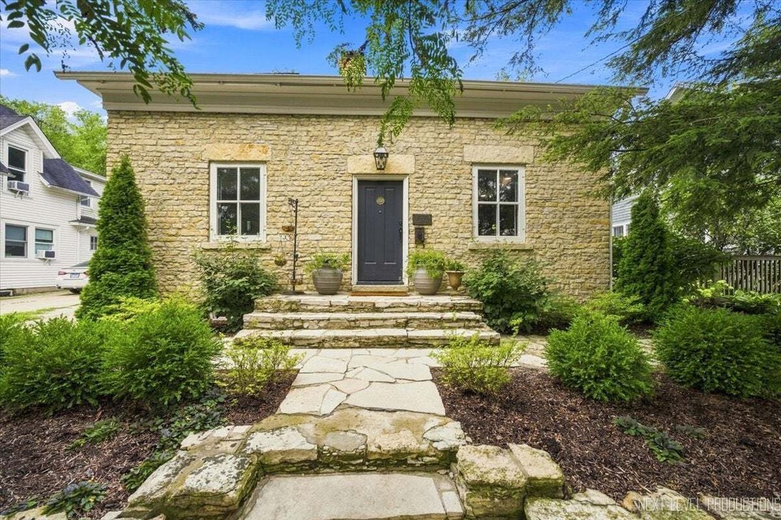 House in Geneva, Illinois, United States 2 - 18577140