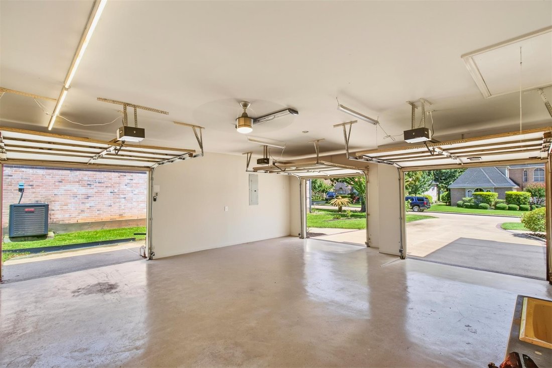 House in Montgomery, Texas, United States 3 - 18577678