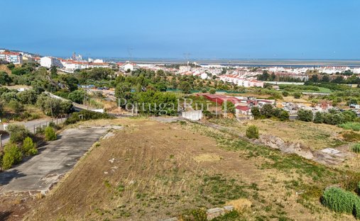 Land in Alverca do Ribatejo, Lisbon, Portugal 1