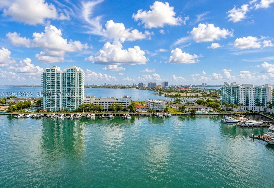 Condo in Miami Beach, Florida, United States 3 - 17846358
