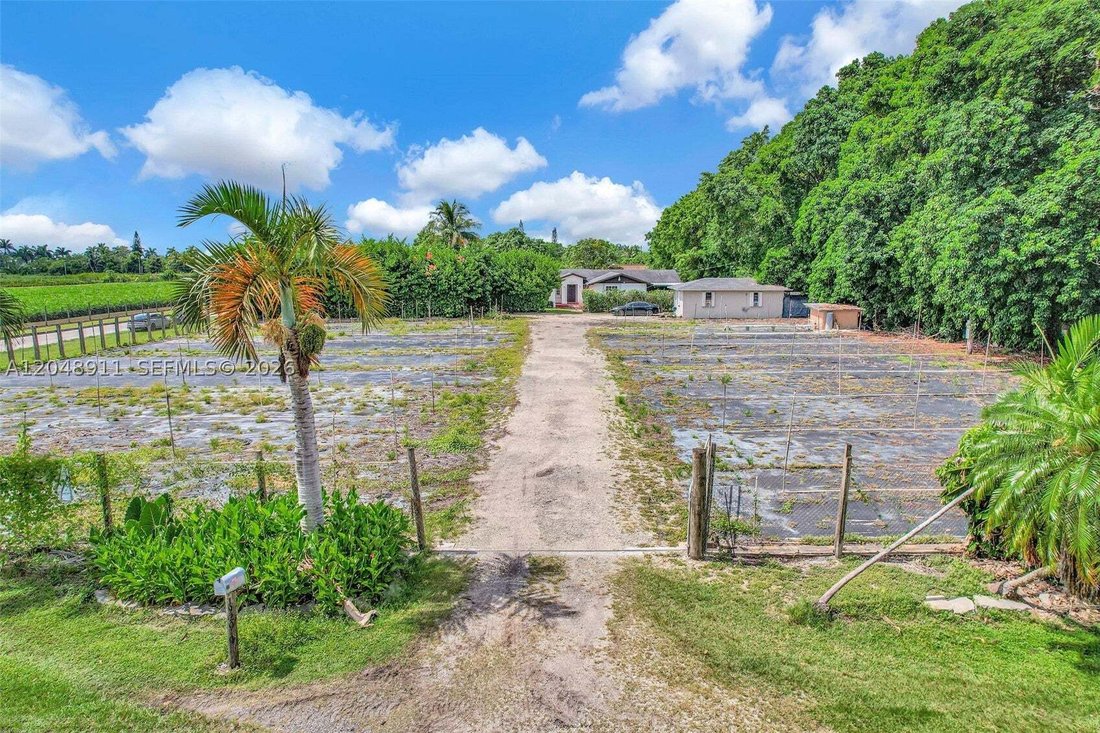 House in Miami, Florida, United States 2 - 18576878
